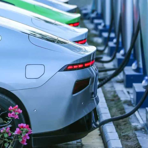 China Registra Crescimento de 47,6% em Infraestrutura de Carregamento para Veículos Elétricos